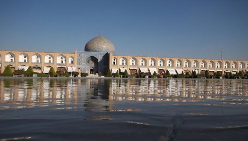 mrmiix.com_Naqsh Jahan Square in Isfahan