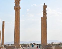 mrmiix.com_city of Persepolis in Shiraz