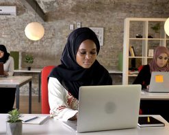 mrmiix.com_woman in hijab typing