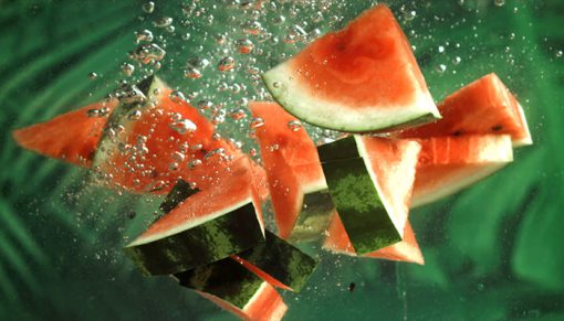 mrmiix.com_Watermelon slices fall under