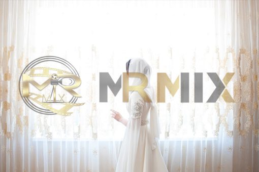 mrmiix.com_Muslim woman in a white headscarf